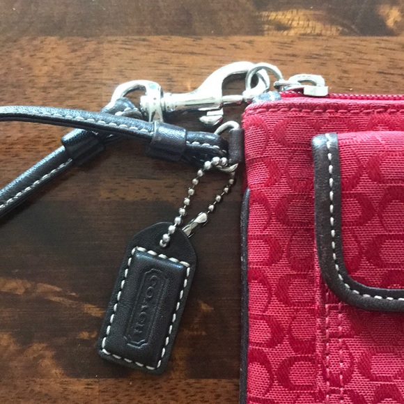 Coach Wristlet - Picture 2 of 8
